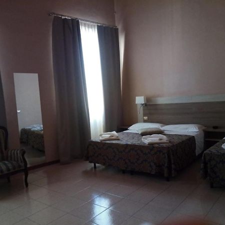 Hhb Hotel Florence Buitenkant foto