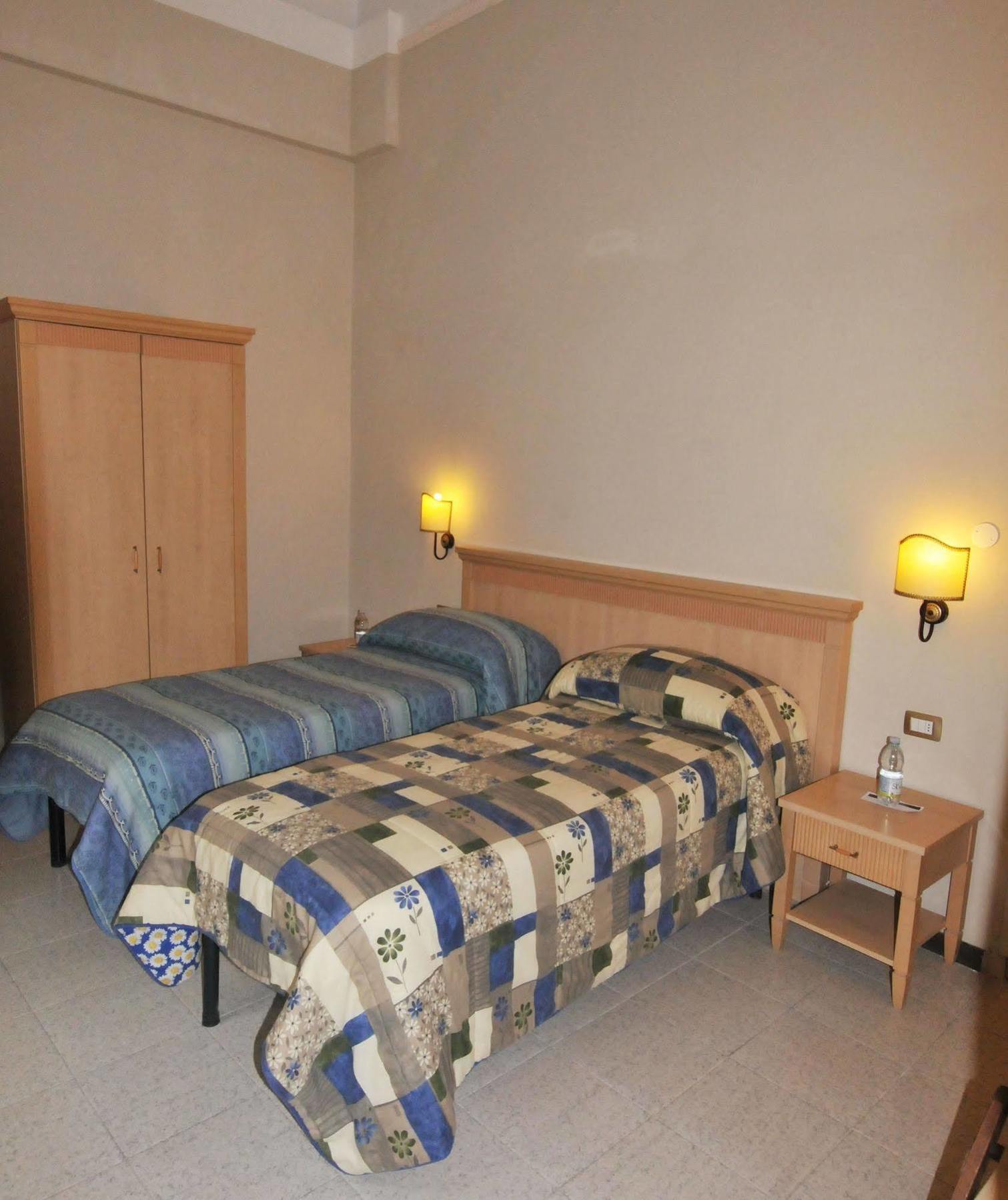 Hhb Hotel Florence Buitenkant foto