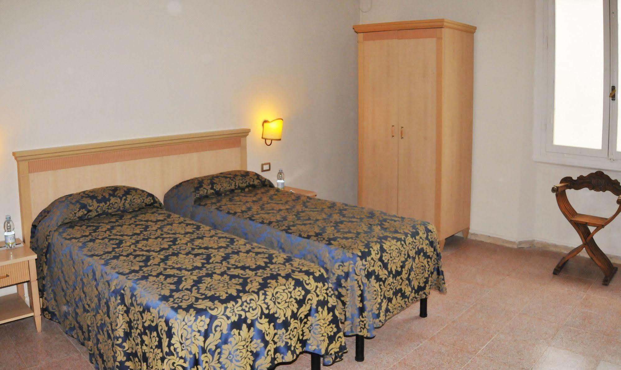 Hhb Hotel Florence Buitenkant foto
