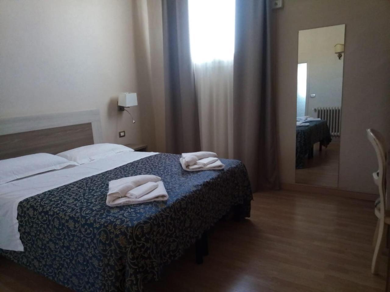 Hhb Hotel Florence Buitenkant foto